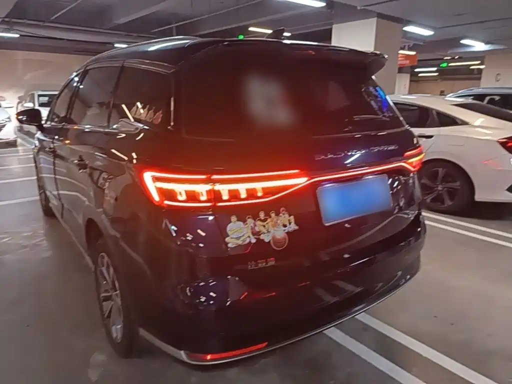 BYD Song MAX MAX 2021 1.5T AT Luxury 7 мест