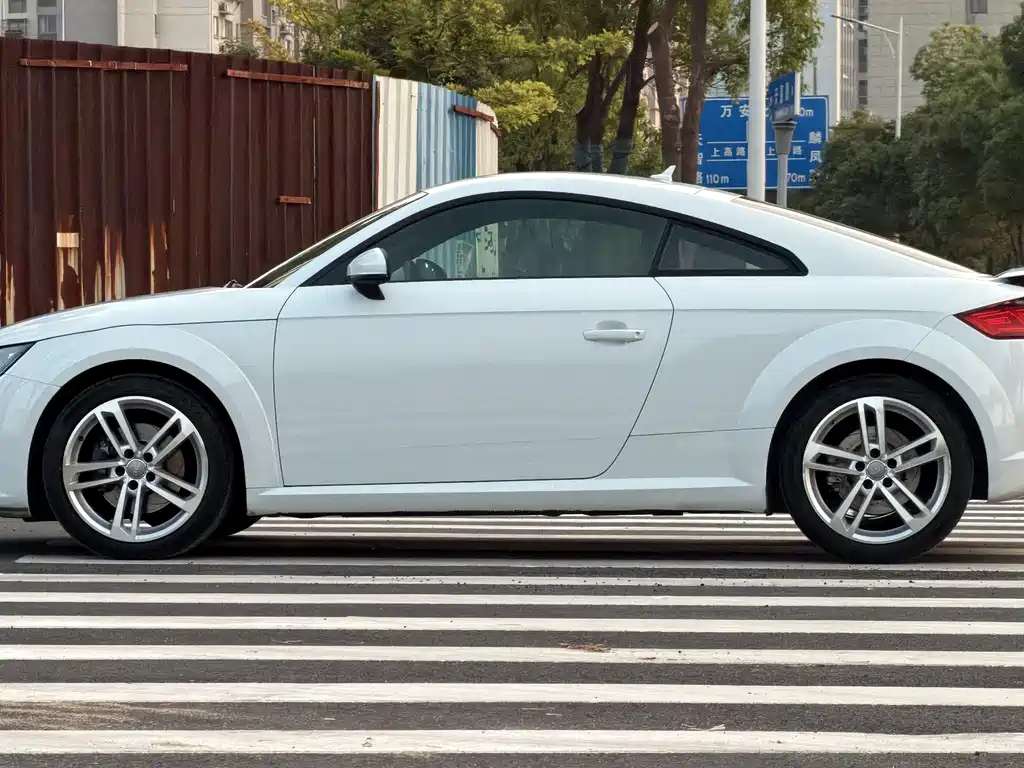 Audi TT 2015 TT Coupe 45 TFSI quattro