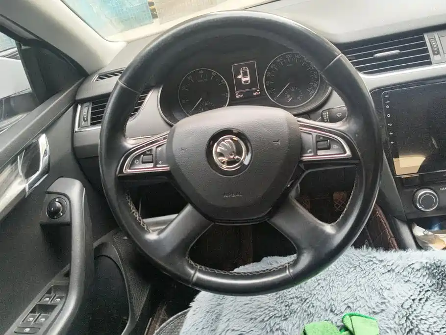 Skoda Octavia — миниатюра 15