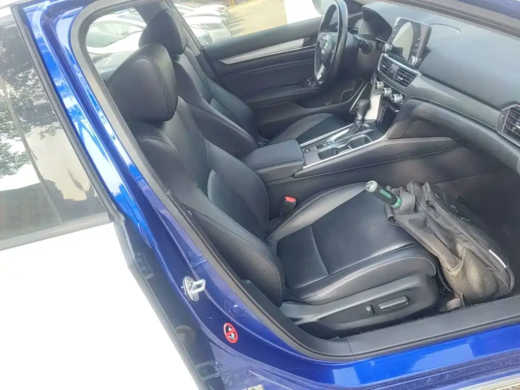 Honda Accord — миниатюра 25