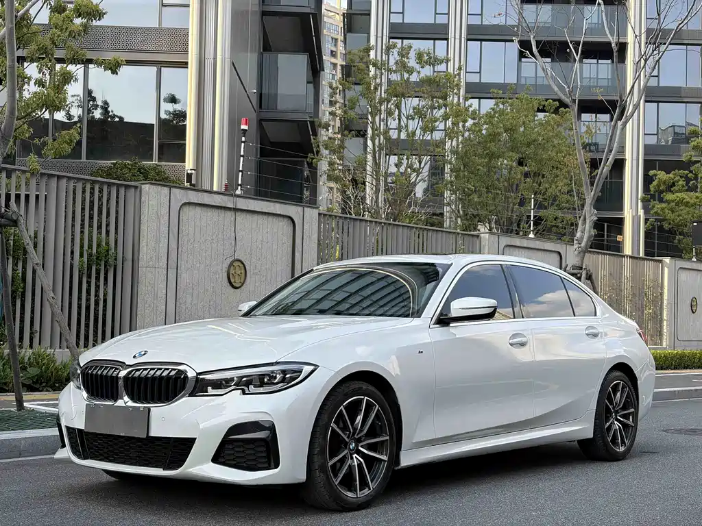 BMW 3 Series 2022