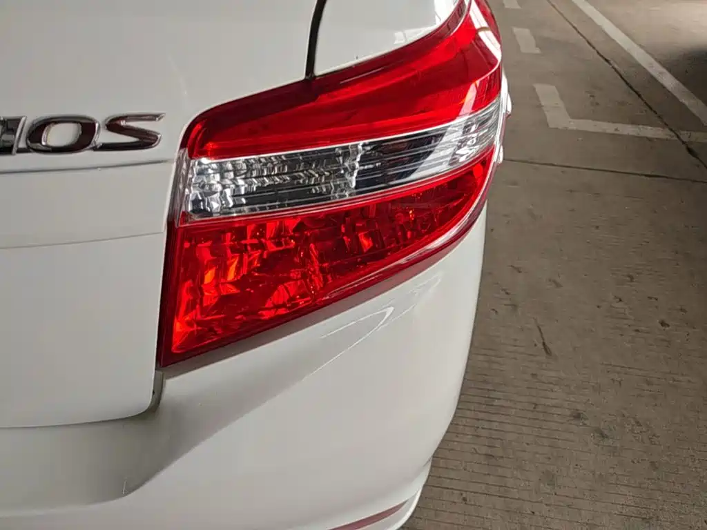 Toyota Vios — миниатюра 8