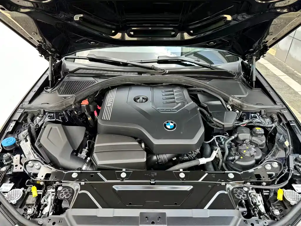 BMW 3 Series — миниатюра 23