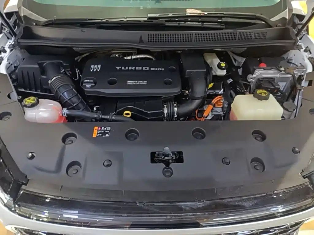 Buick GL8 Hybrid — миниатюра 20
