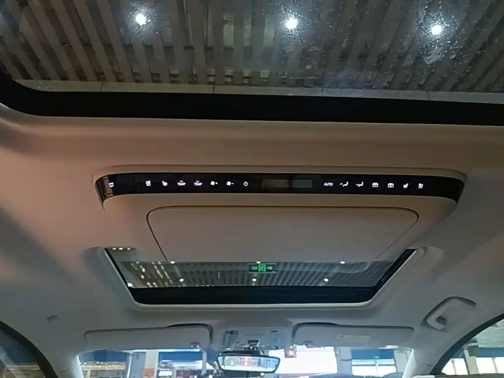 Buick GL8 Hybrid — миниатюра 18