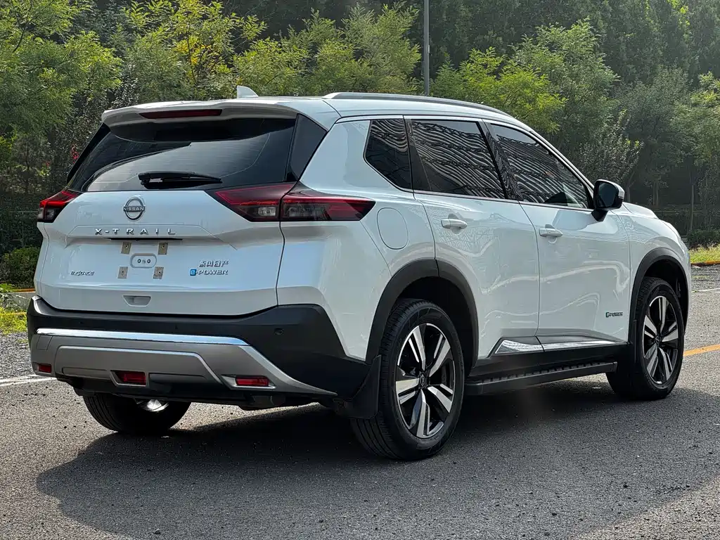 Nissan X-Trail — миниатюра 6
