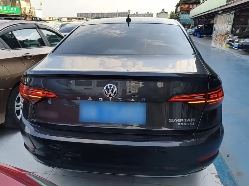 Volkswagen Sagitar — миниатюра 6