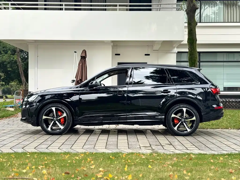 Audi Q7 — миниатюра 3