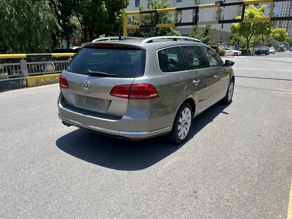 Volkswagen Magotan (Import) — миниатюра 3