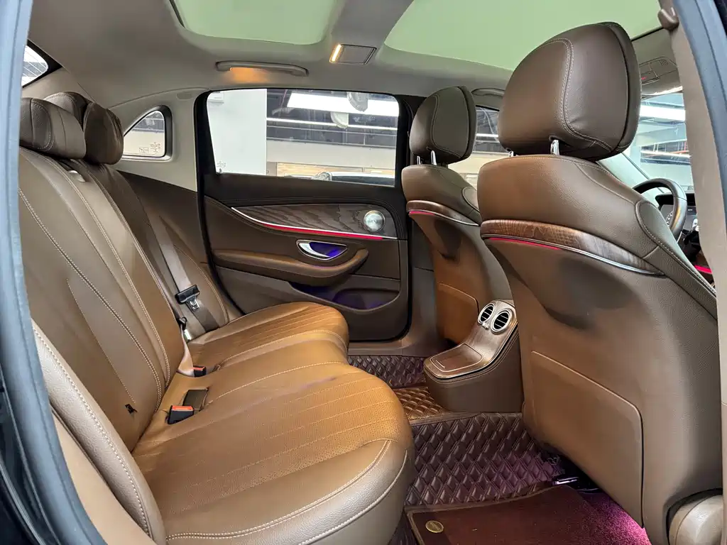 Mercedes-Benz E-Class — миниатюра 15