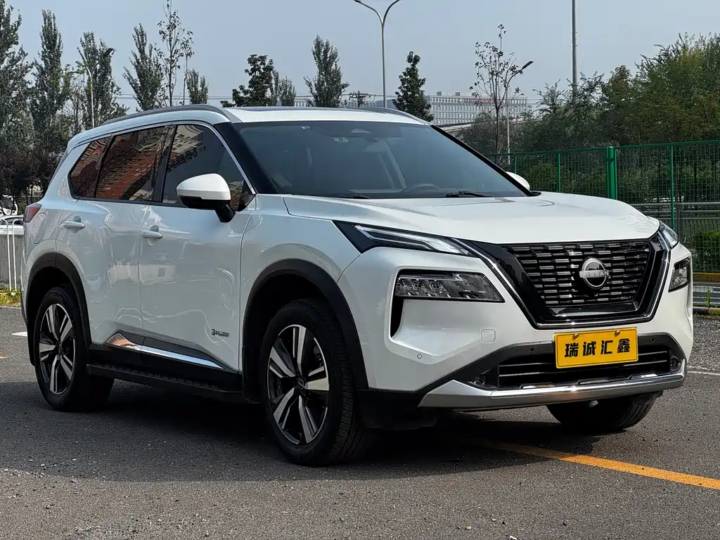 Nissan X-Trail — миниатюра 3
