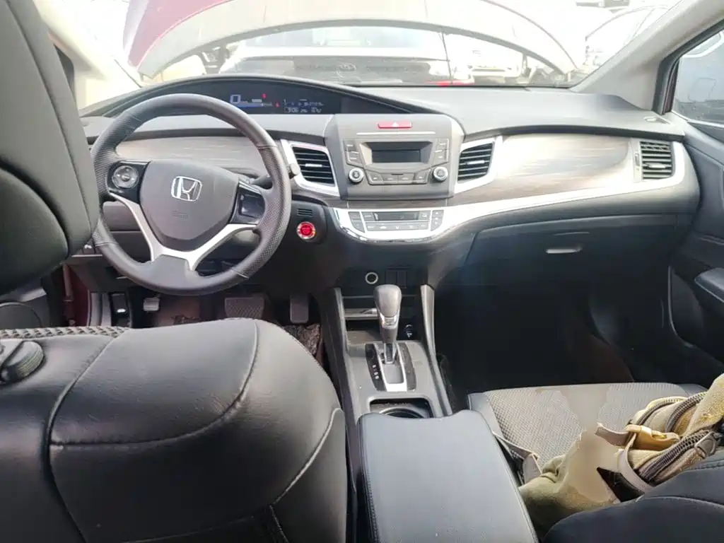 Honda Jade — миниатюра 10