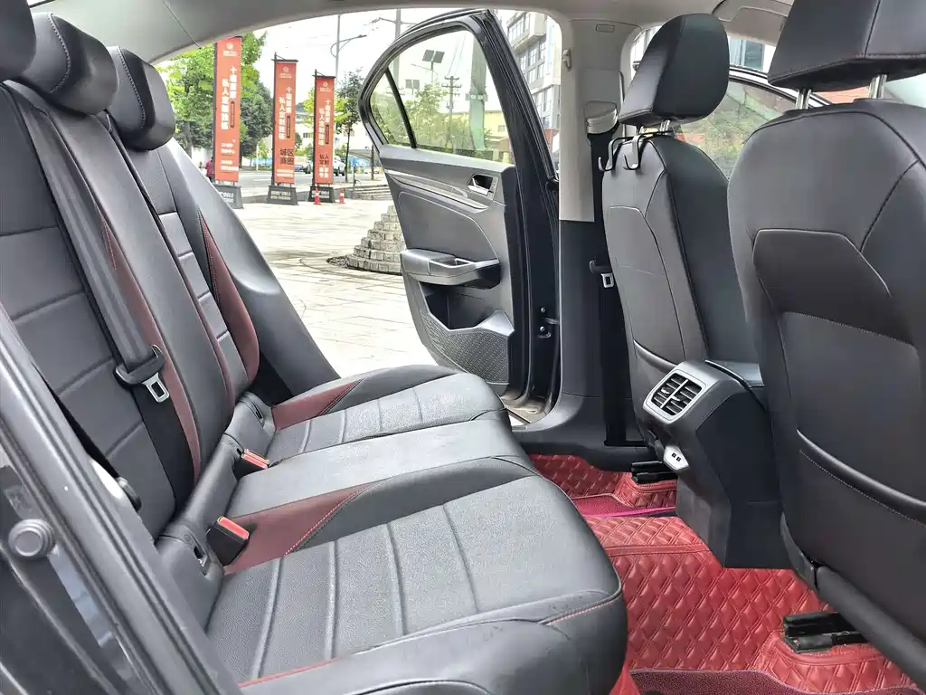 Volkswagen Bora — миниатюра 9