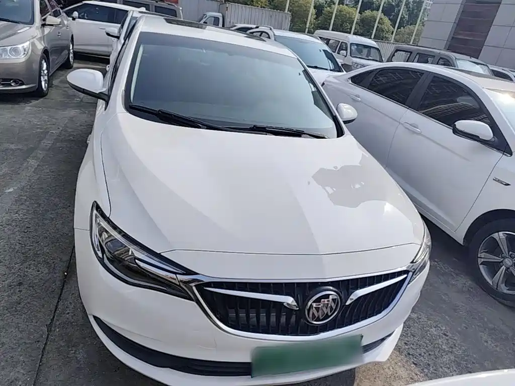 Buick Excelle — миниатюра 3