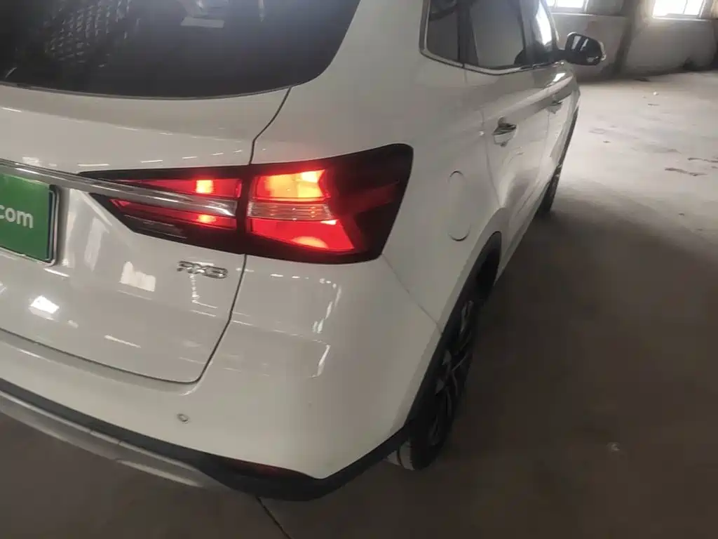 Roewe RX3 — миниатюра 8