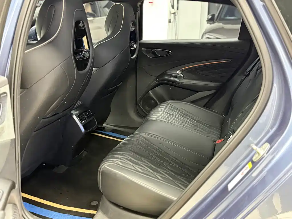 BYD Seal — миниатюра 8