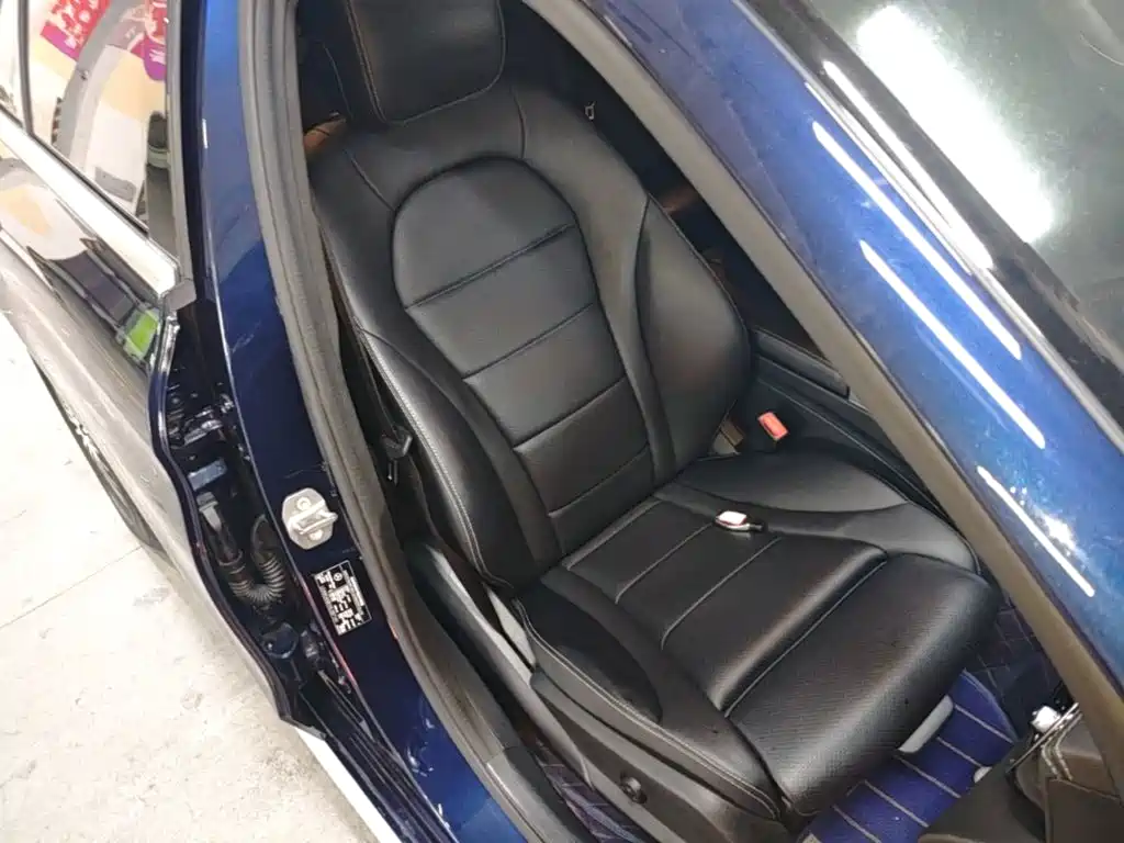 Mercedes-Benz C-Class — миниатюра 20