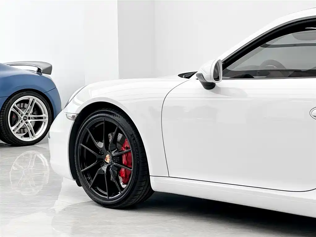 Porsche 911 2012 Carrera S 3.8L