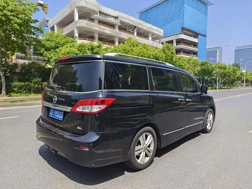 Nissan Quest — миниатюра 4