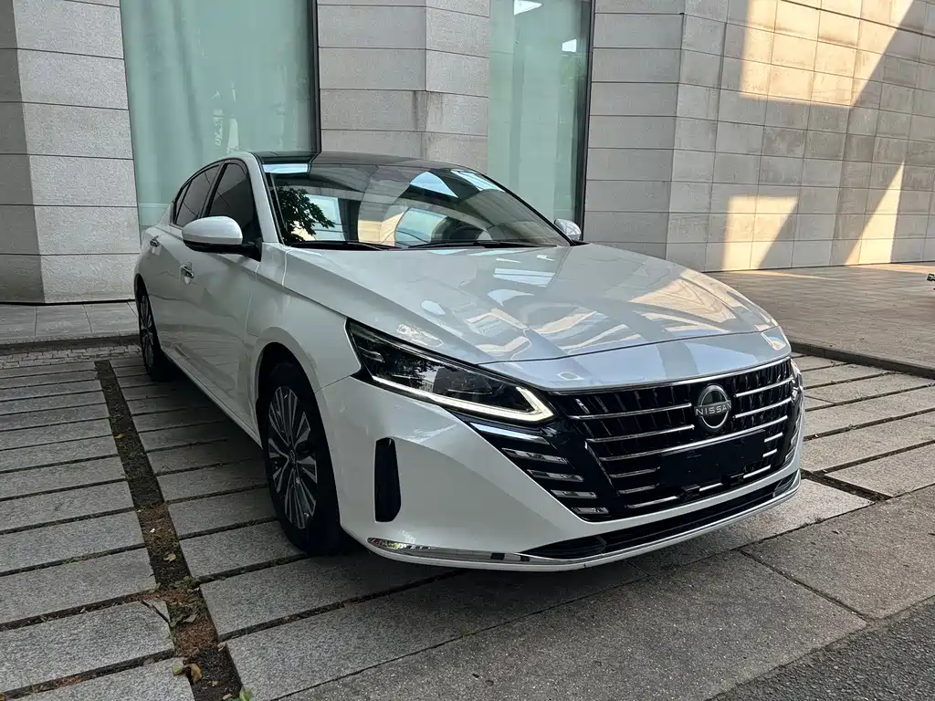 Nissan Teana — миниатюра 3