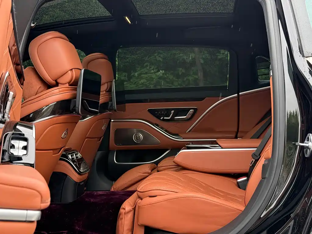 Mercedes-Benz S-Class — миниатюра 7