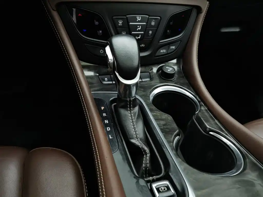 Buick Envision Plus — миниатюра 13