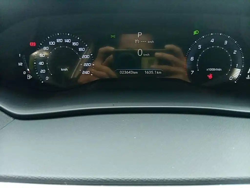 Peugeot 408 — миниатюра 12