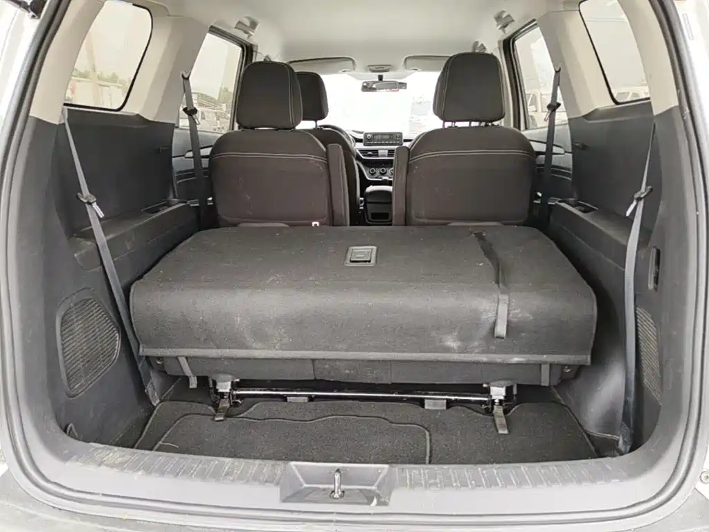 Wuling Hongguang S3 — миниатюра 19