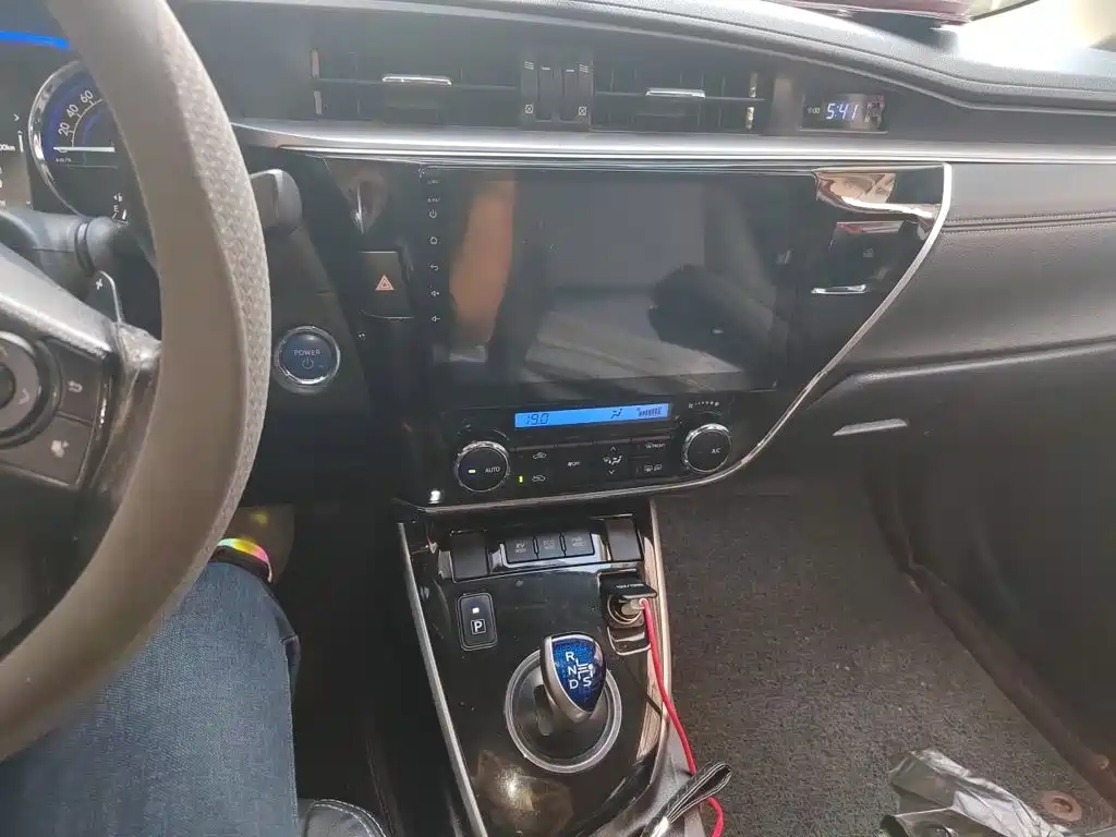 Toyota Corolla — миниатюра 6