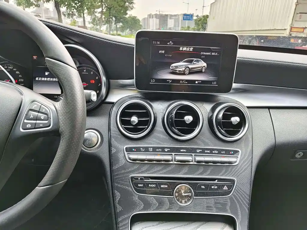 Mercedes-Benz C-Class — миниатюра 13