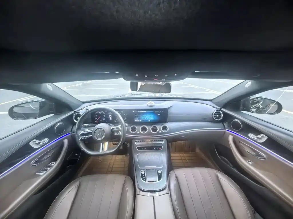 Mercedes-Benz E-Class (Import) — миниатюра 10