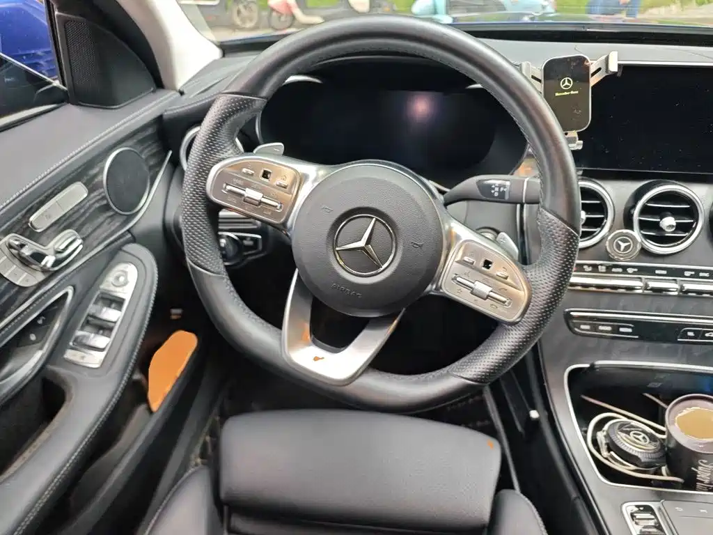 Mercedes-Benz C-Class — миниатюра 11