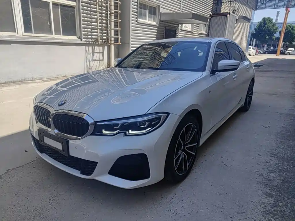 BMW 3 Series 2021