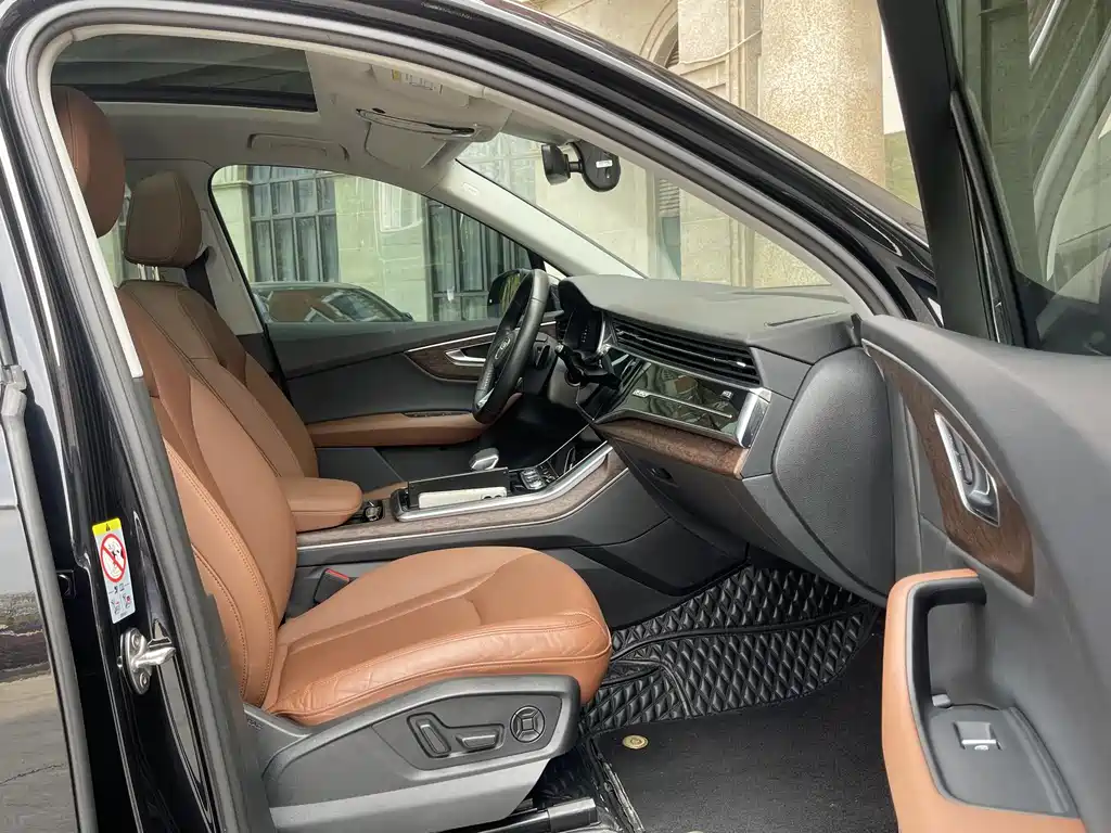 Audi Q7 2021 55 TFSI quattro S line Sport