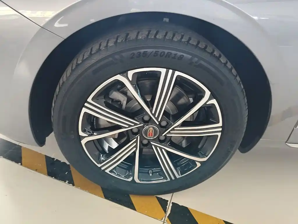 Hongqi Hongqi H5 PHEV — миниатюра 23