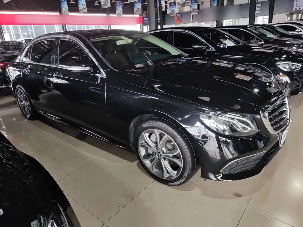 Mercedes-Benz E-Class — миниатюра 4