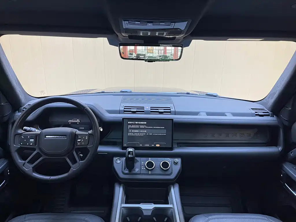 Land Rover Defender — миниатюра 5