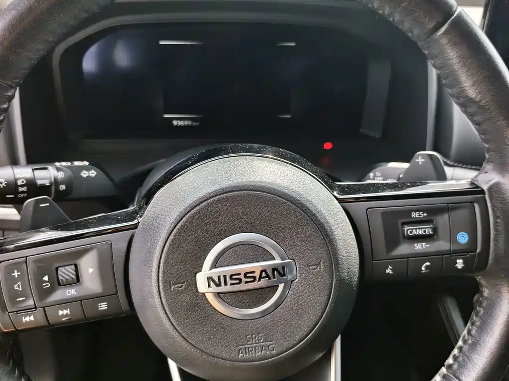Nissan X-Trail — миниатюра 15