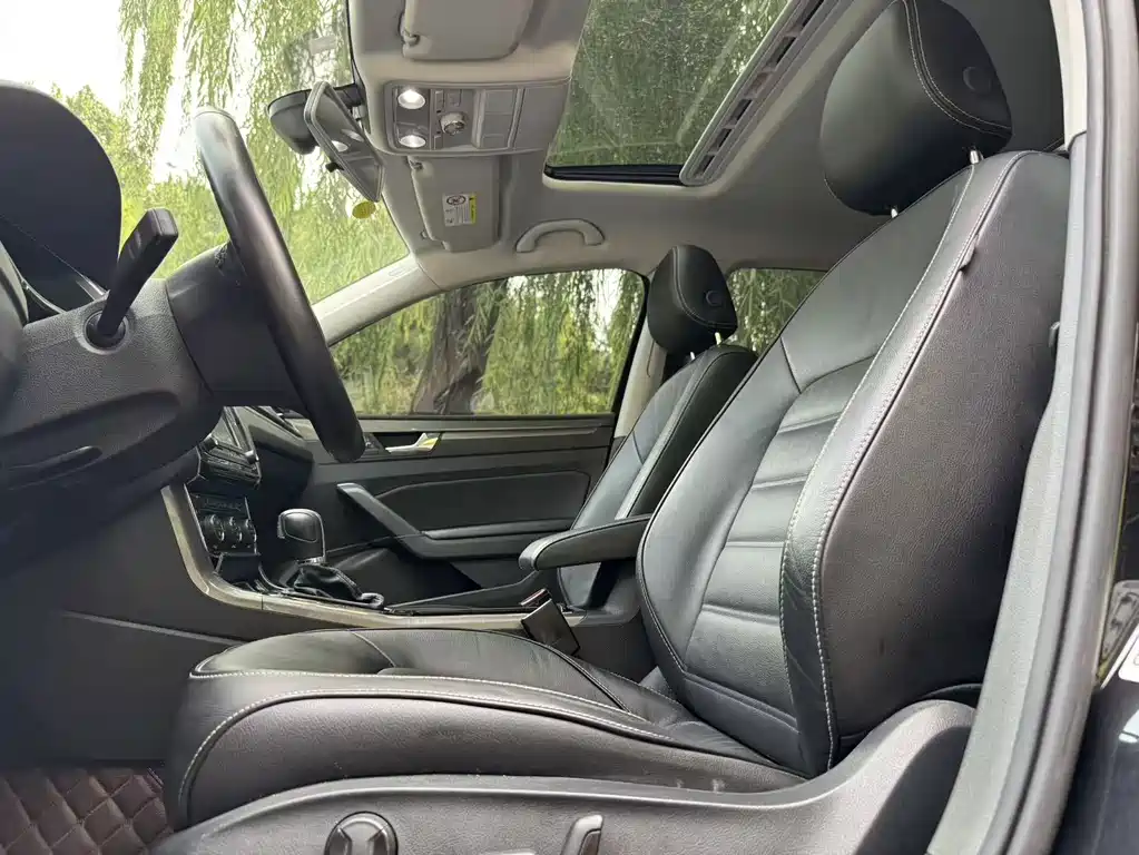 Volkswagen Passat — миниатюра 8