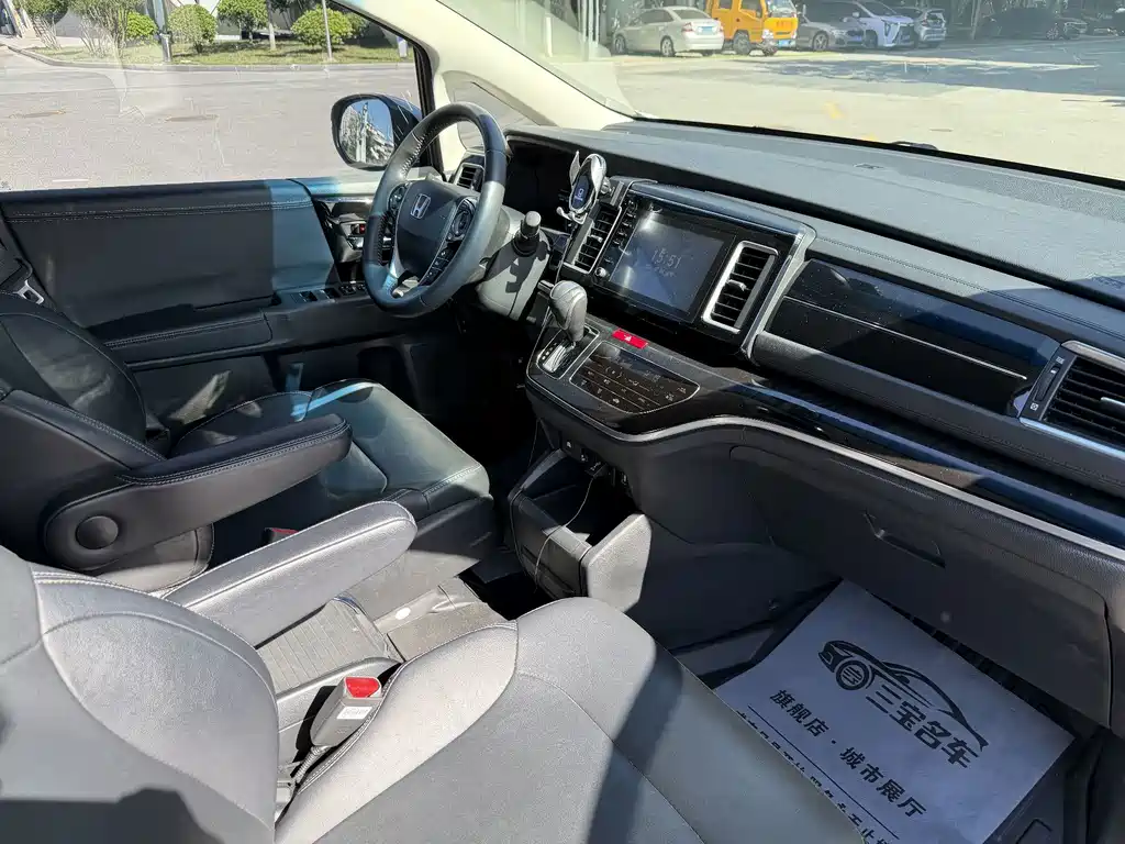 Honda Elysion — миниатюра 18