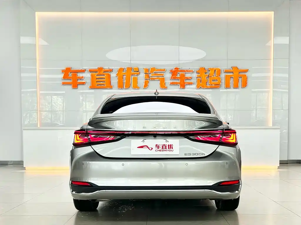 Lexus ES — миниатюра 6
