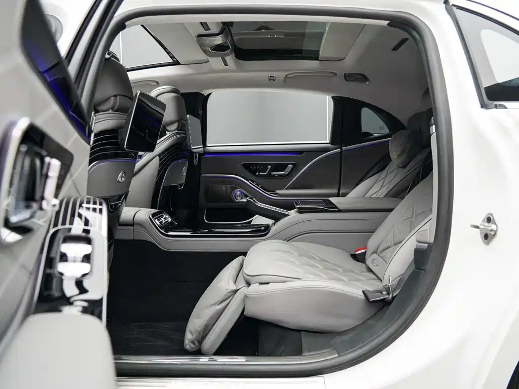 Mercedes-Benz S-Class — миниатюра 9