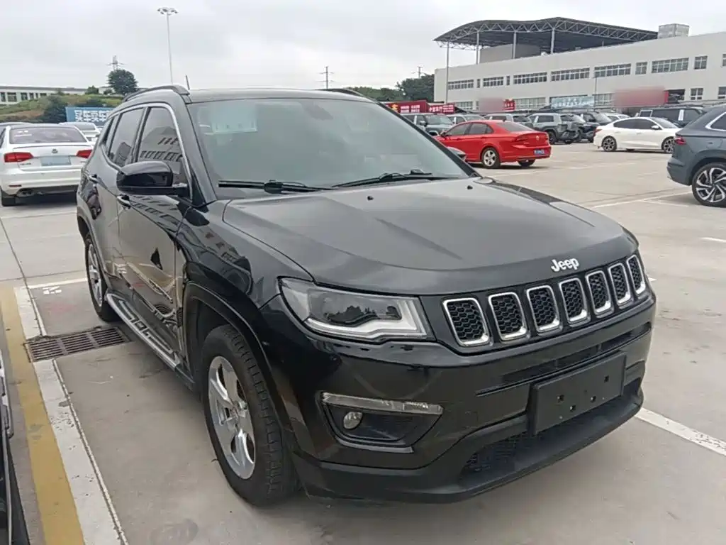 Jeep Compass — миниатюра 4