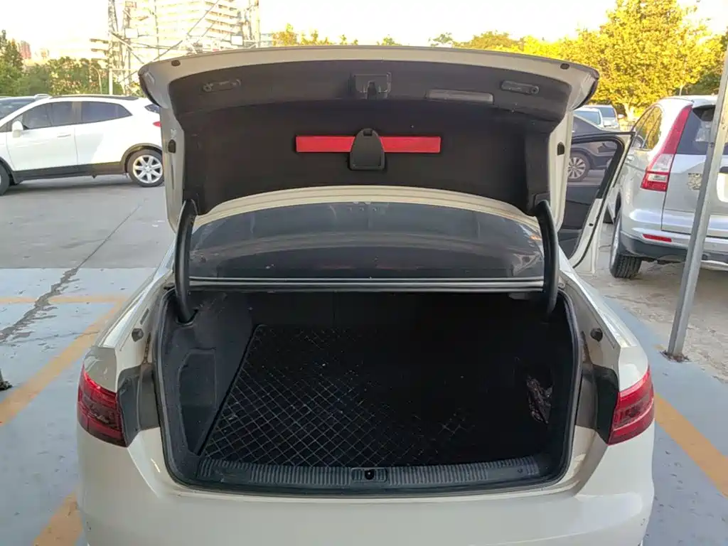 Audi A4L — миниатюра 19