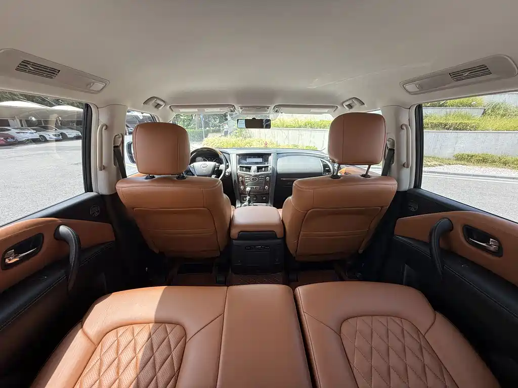 Nissan Patrol — миниатюра 29