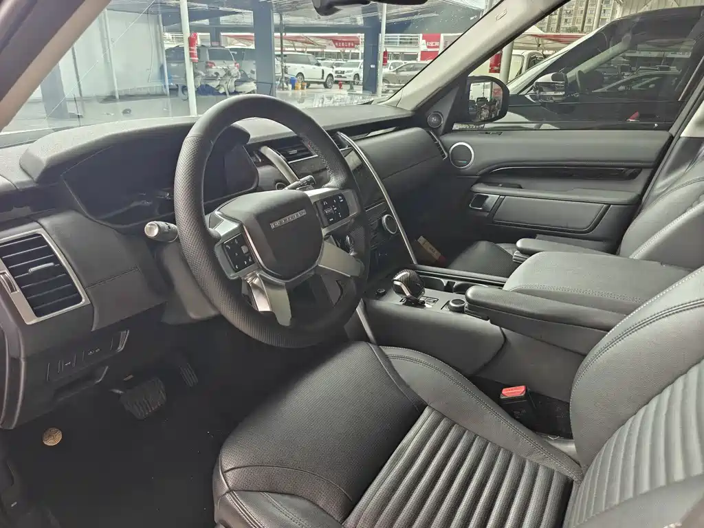 Land Rover Discovery — миниатюра 4