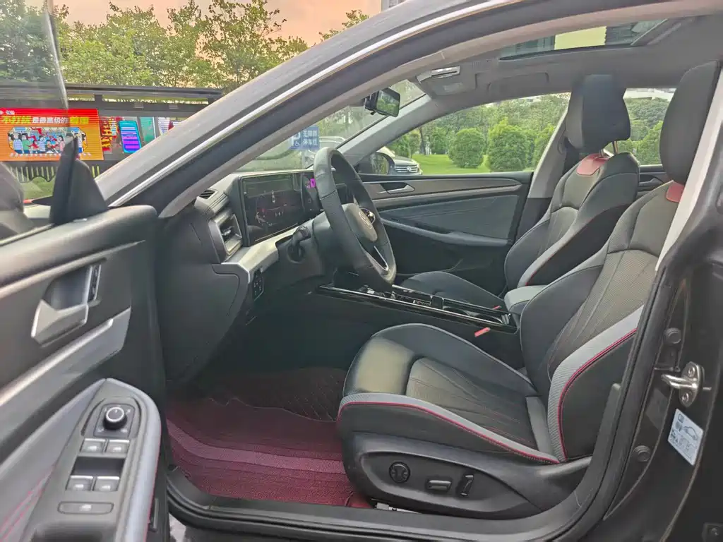 Volkswagen Lamando — миниатюра 6