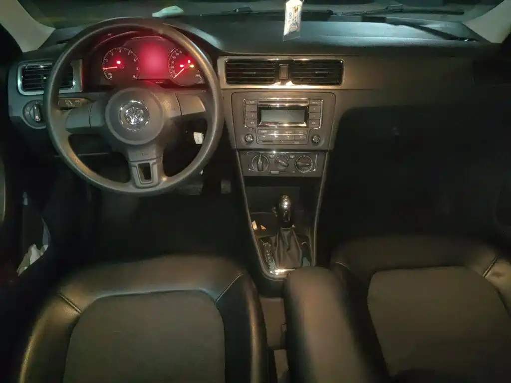 Volkswagen Santana — миниатюра 13