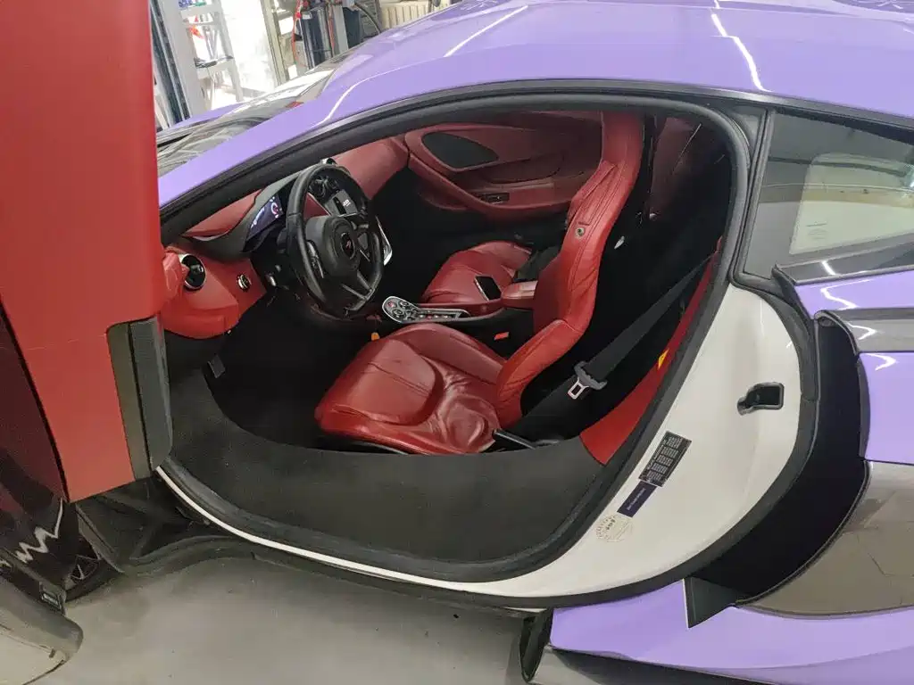 MCLAREN  570
