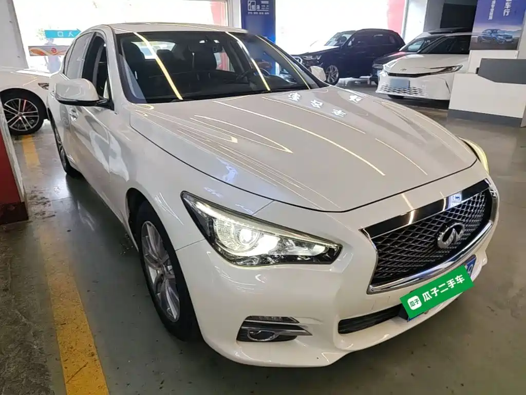 Infiniti Q50L — миниатюра 4